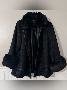 Victoria’s Secret Vintage Jacket Fancy Coat w/ Removeable Faux Fur Size Medium